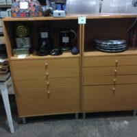 MUEBLES VARIOS Y SALDOS DE ARTICULOS ESCOLARES