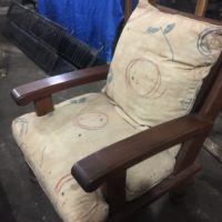 MUEBLES VARIOS Y SALDOS DE ARTICULOS ESCOLARES