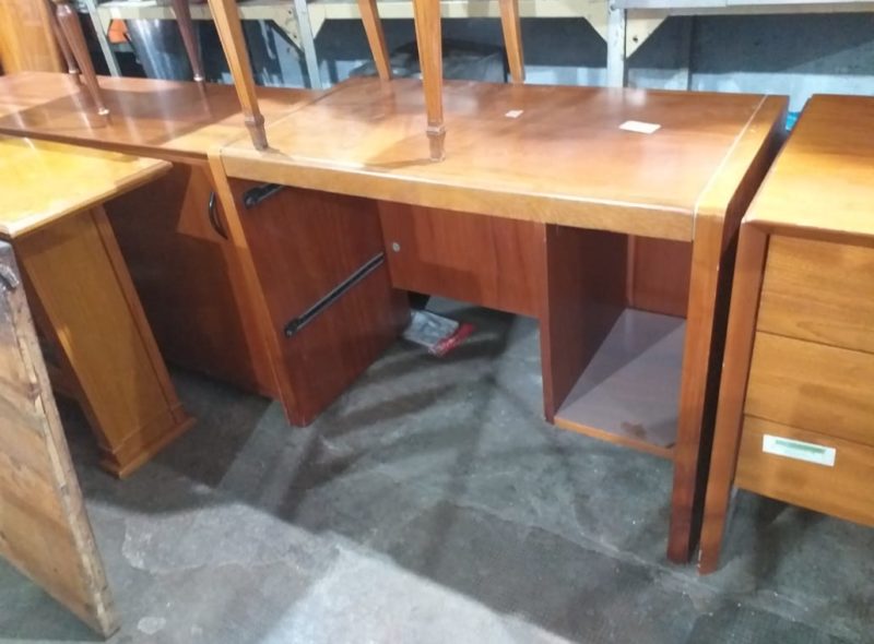 MUEBLES DE PRIMERISIMA CALIDAD