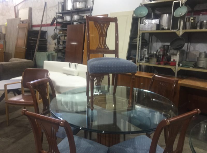 MUEBLES DE PRIMERISIMA CALIDAD