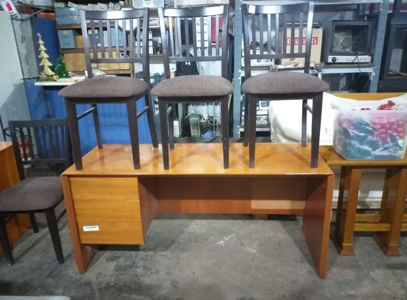 MUEBLES DE PRIMERISIMA CALIDAD