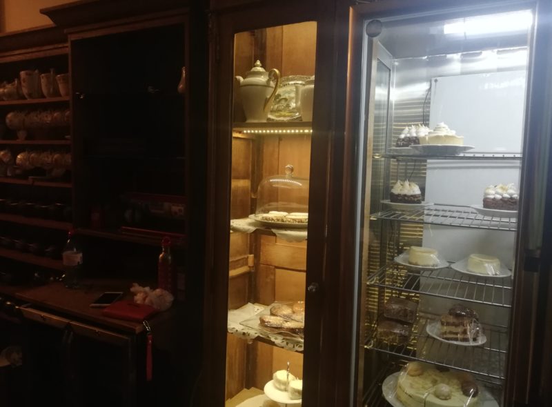 CASA DE TE  PASTELERIA  RESTO   ANTIGUEDADES