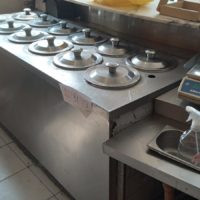 HELADERIA CAFETERIA CONFITERIA Y ENTREPISO PESADO CON ESCALERA