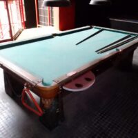 BAR DE JUEGOS