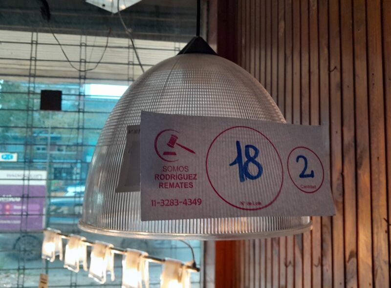 CASA DE ARTEFACTOS DE ILUMINACION