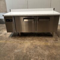 IMPORTADORA DESARROLLADORA DE LOCALES GASTRONÓMICOS DE PRIMERA LÍNEA PARA EXIGENTES TODO NUEVO A ESTRENAR