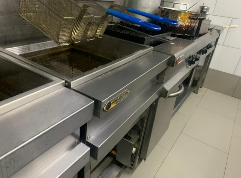 FAST FOOD RECONOCIDA CADENA EL CDLM