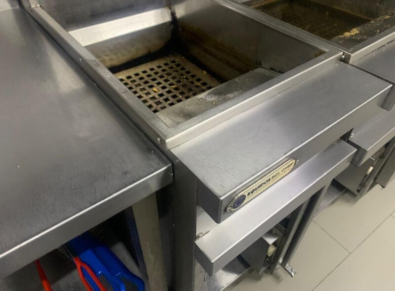 FAST FOOD RECONOCIDA CADENA EL CDLM