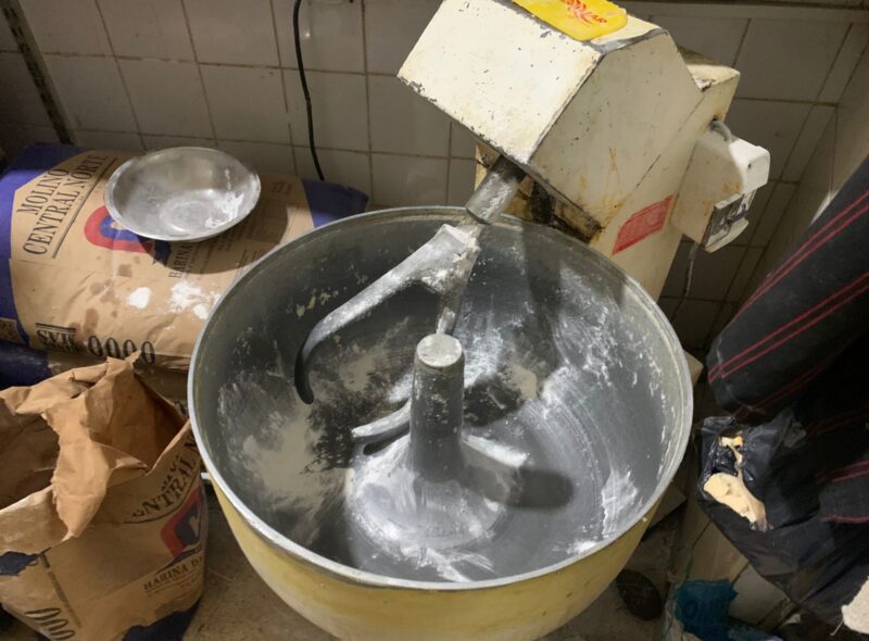 PASTELERIA CAFÉ COMIDAS