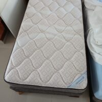 MOBILIARIO DE DEPARTAMENTO ELECTRODOMÉSTICOS Y ARTÍCULOS VARIOS