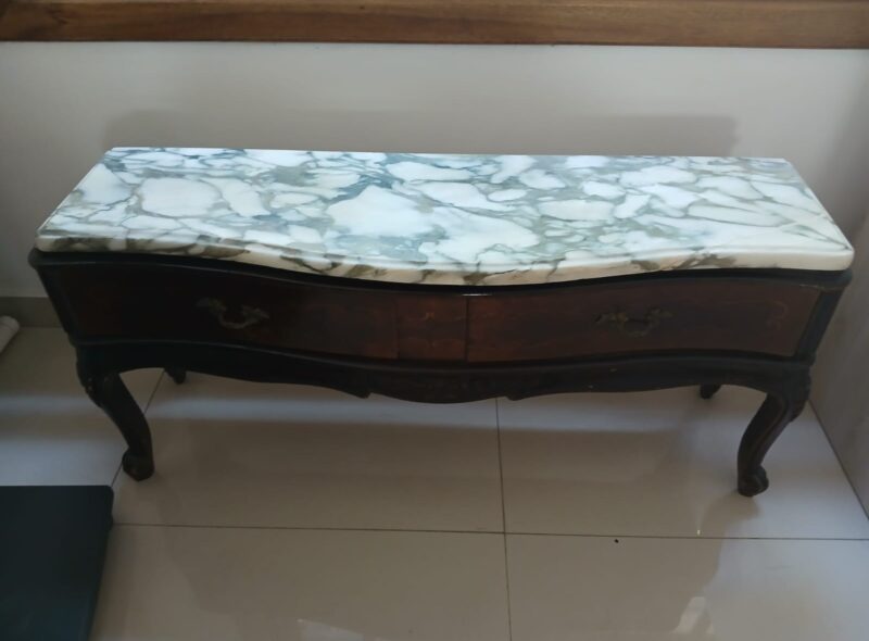 MOBILIARIO DE DEPARTAMENTO ELECTRODOMÉSTICOS Y ARTÍCULOS VARIOS