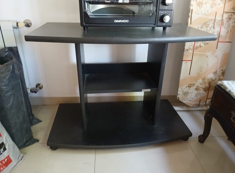 MOBILIARIO DE DEPARTAMENTO ELECTRODOMÉSTICOS Y ARTÍCULOS VARIOS