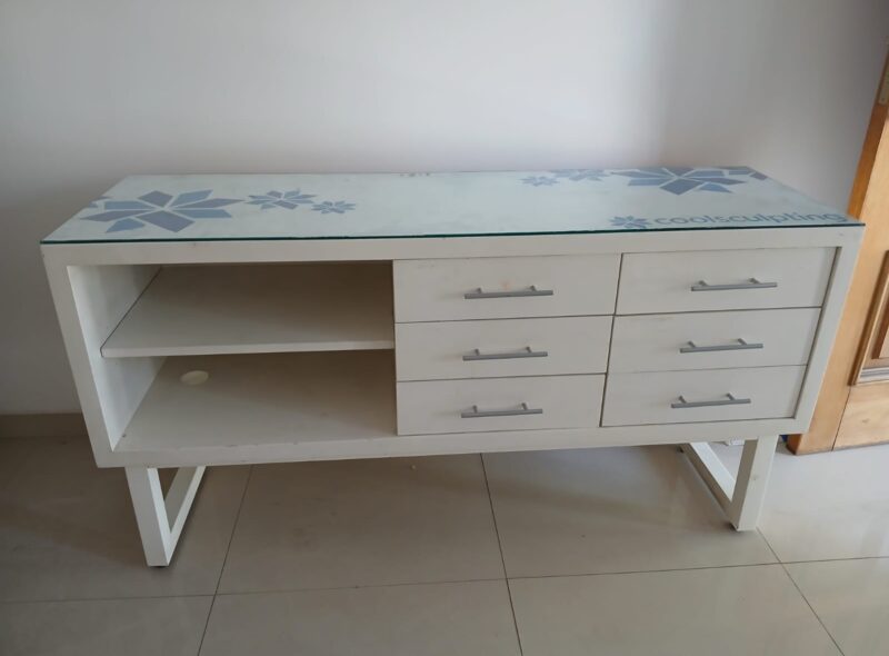 MOBILIARIO DE DEPARTAMENTO ELECTRODOMÉSTICOS Y ARTÍCULOS VARIOS