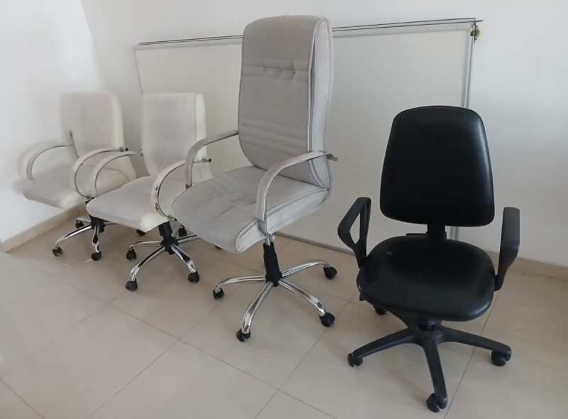 MOBILIARIO DE DEPARTAMENTO ELECTRODOMÉSTICOS Y ARTÍCULOS VARIOS