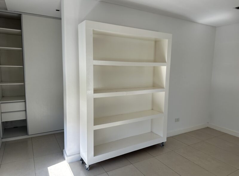 MOBILIARIO CASA ZONA NORTE