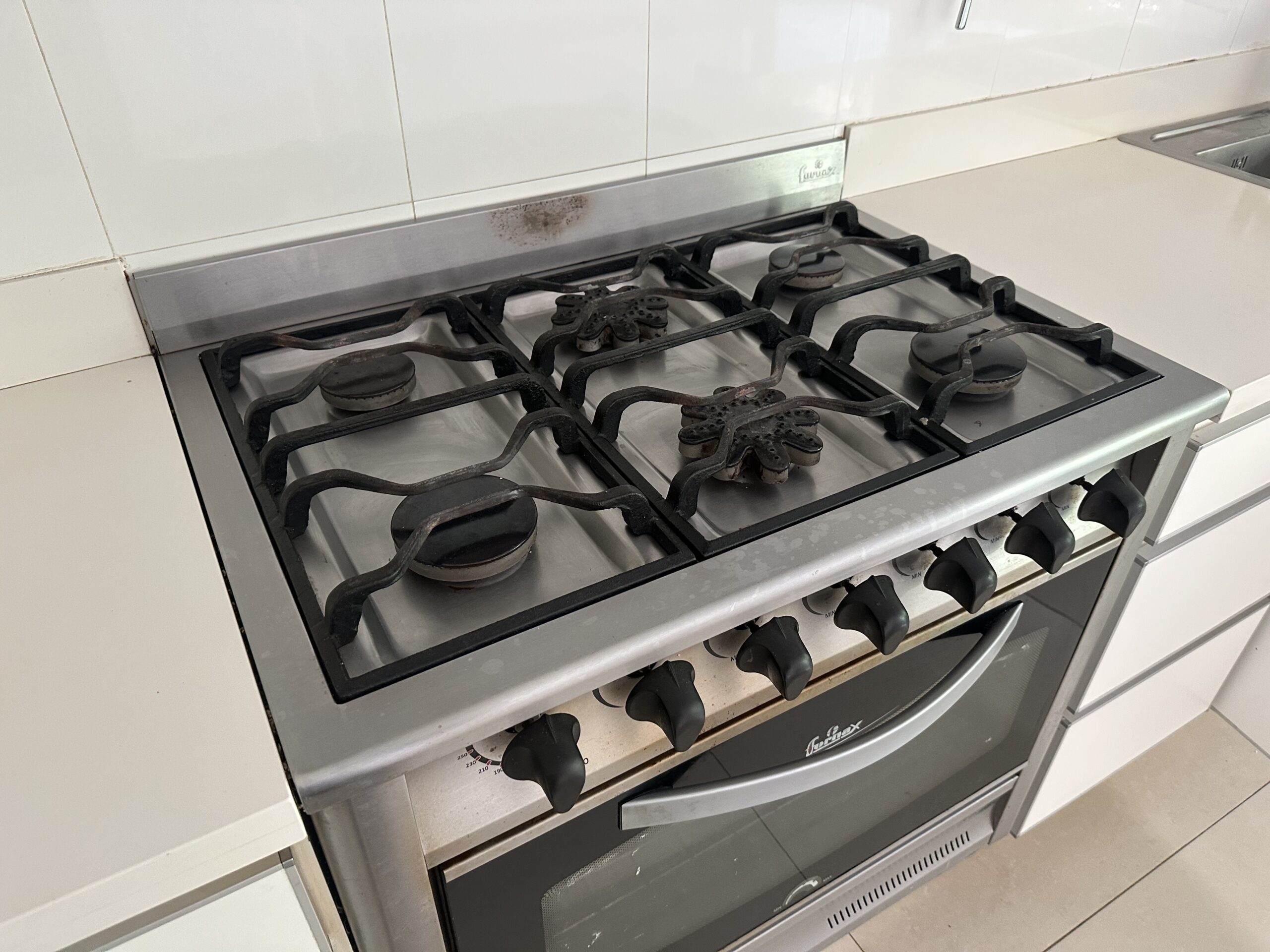 MOBILIARIO CASA ZONA NORTE