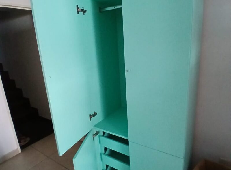 MOBILIARIO DE DEPARTAMENTO ELECTRODOMÉSTICOS Y ARTÍCULOS VARIOS