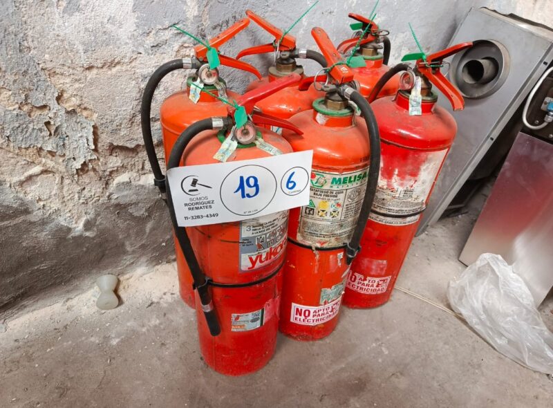 ELECTRODOMÉSTICOS OULET Y VARIOS