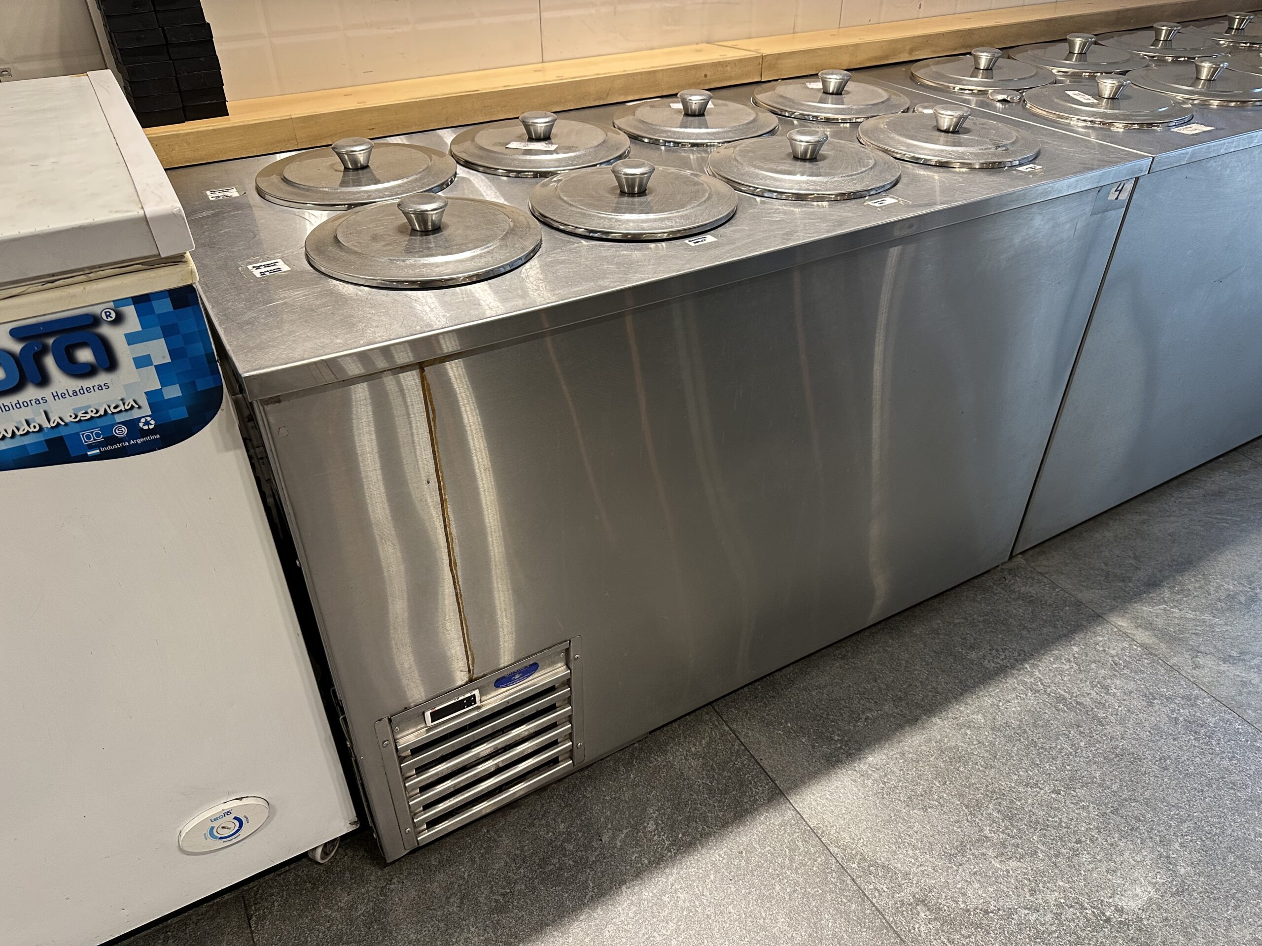 HELADERÍA CAFETERÍA