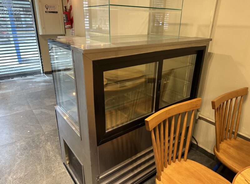 HELADERÍA CAFETERÍA