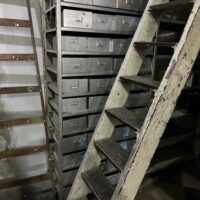 FERRETERÍA INSTALACIONES Y SALDOS