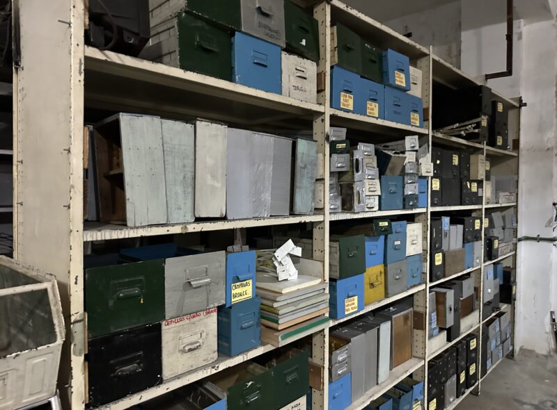 FERRETERÍA INSTALACIONES Y SALDOS