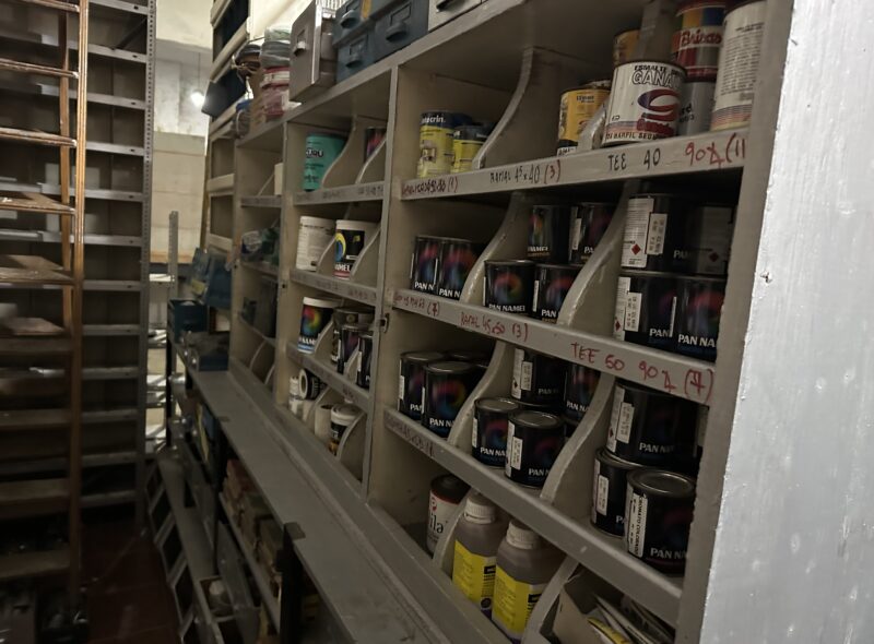 FERRETERÍA INSTALACIONES Y SALDOS