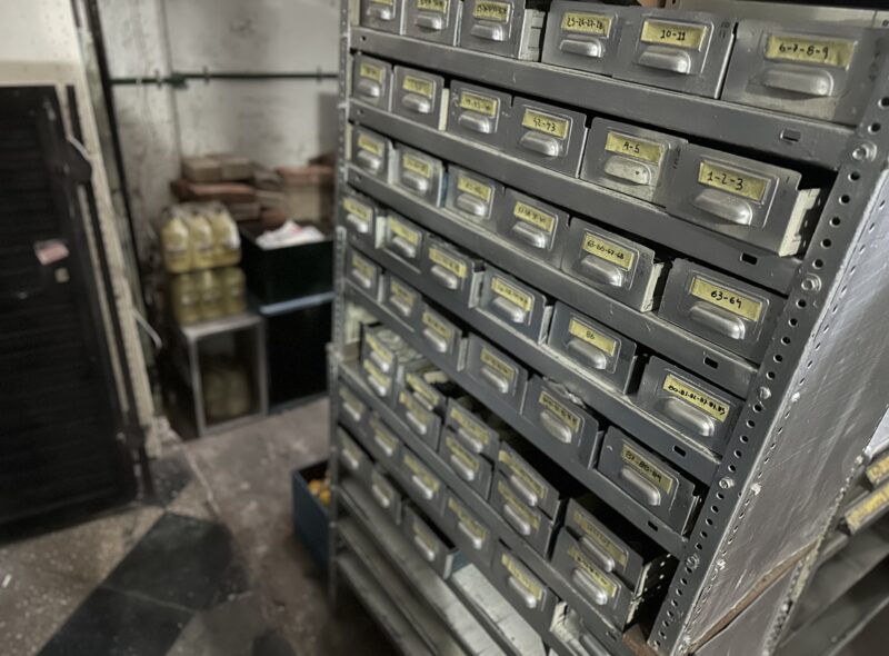 FERRETERÍA INSTALACIONES Y SALDOS