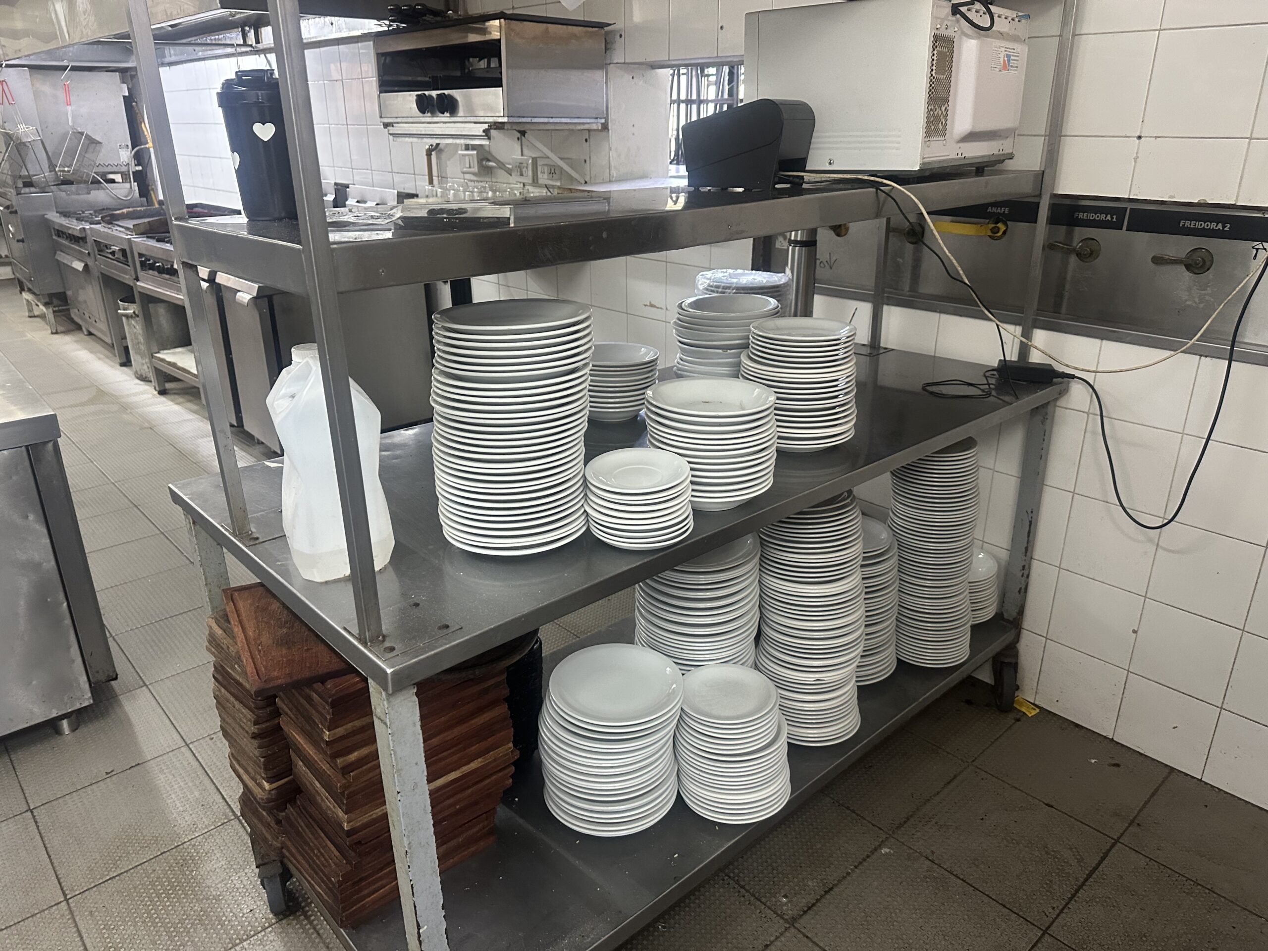 CERVECERÍA HAMBURGUESERÍA