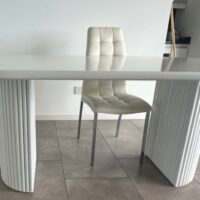 MOBILIARIO DE DEPARTAMENTO DE PRIMERÍSIMO NIVEL