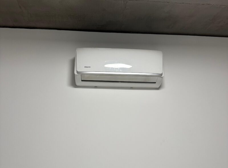 MOBILIARIO DE DEPARTAMENTO DE PRIMERÍSIMO NIVEL