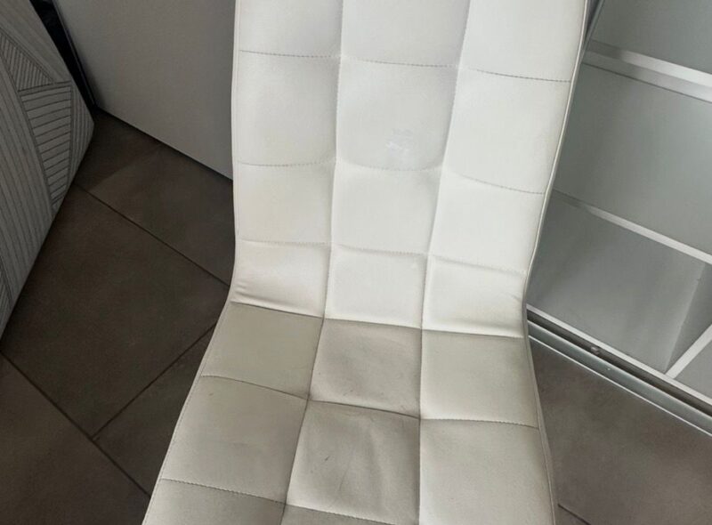 MOBILIARIO DE DEPARTAMENTO DE PRIMERÍSIMO NIVEL