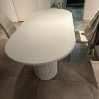 MOBILIARIO DE DEPARTAMENTO DE PRIMERÍSIMO NIVEL