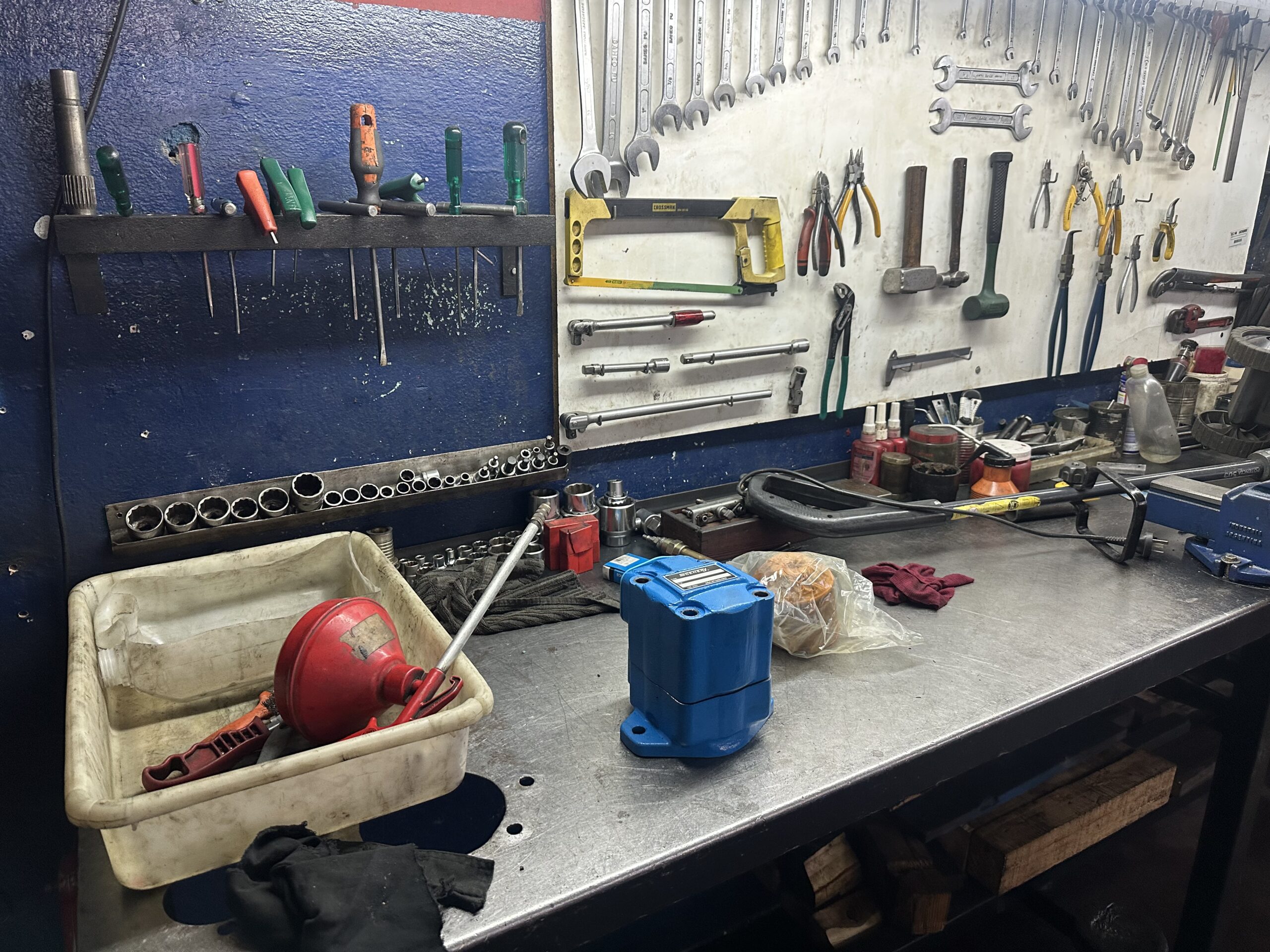 TALLER DE REPARACION HIDRAULICA