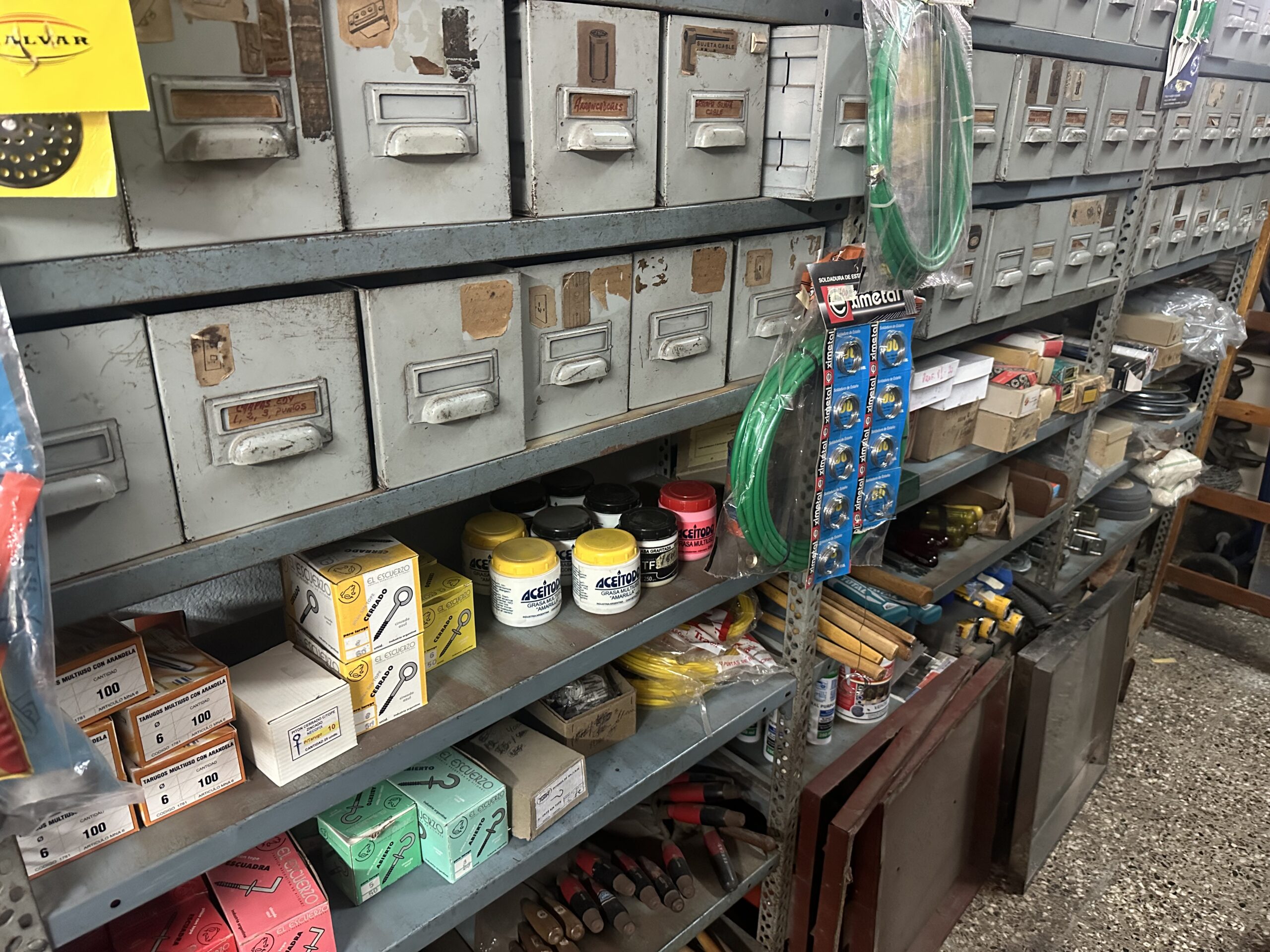 FERRETERÍA