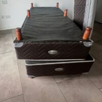 MOBILIARIO DE DEPARTAMENTO DE PRIMERÍSIMO NIVEL