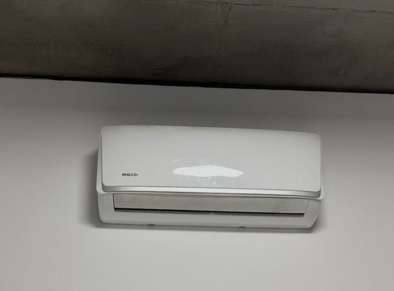 MOBILIARIO DE DEPARTAMENTO DE PRIMERÍSIMO NIVEL