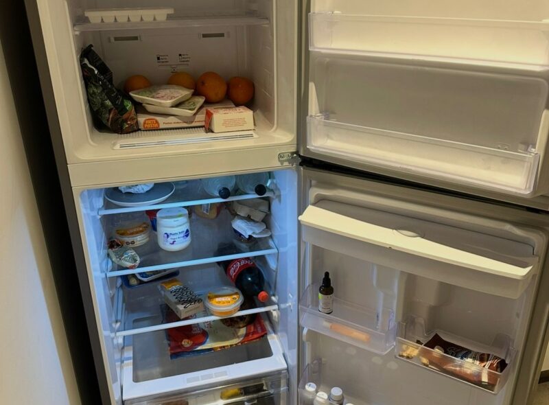 MOBILIARIO DE DEPARTAMENTO DE PRIMERÍSIMO NIVEL