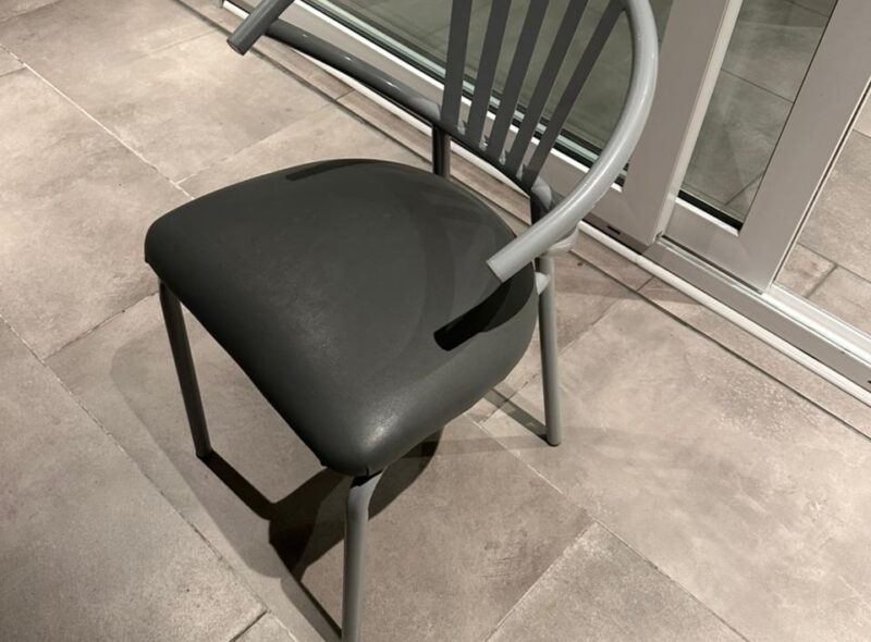 MOBILIARIO DE DEPARTAMENTO DE PRIMERÍSIMO NIVEL