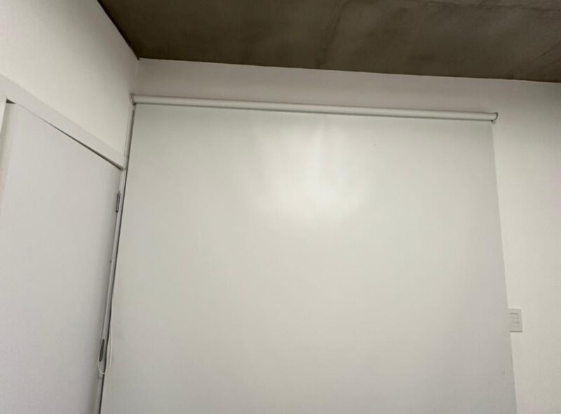 MOBILIARIO DE DEPARTAMENTO DE PRIMERÍSIMO NIVEL