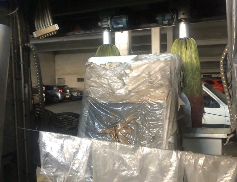 MAQUINA DE LAVADO AUTOMOTRIZ AUTOMATICA