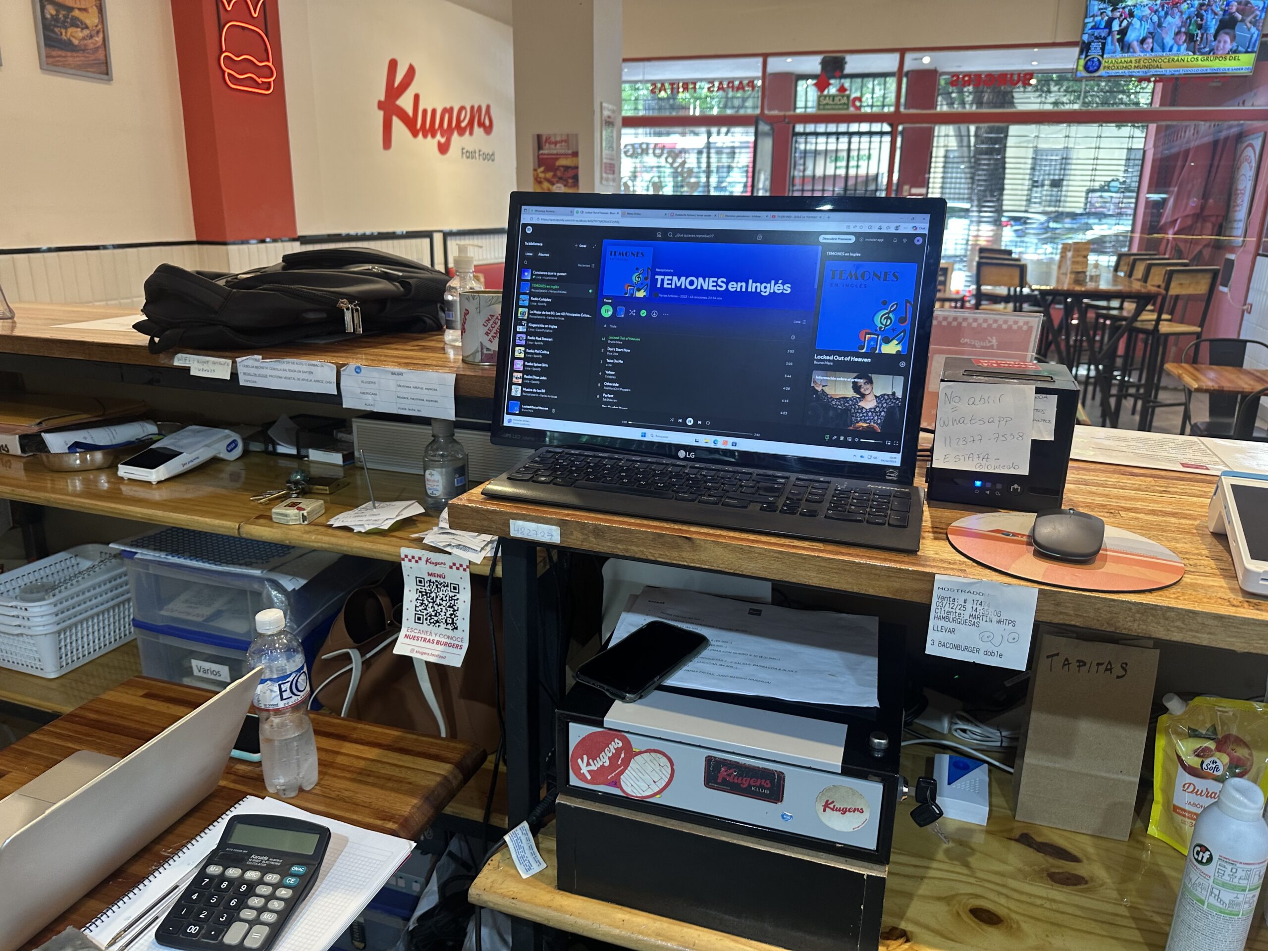 HAMBURGUESERÍA RESTO