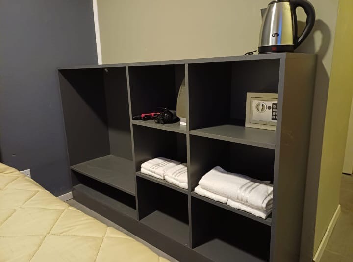 HOTEL SUITE & HOSTEL