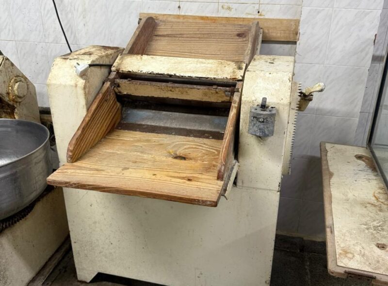 PASTELERIA FABRICA DE SANDWICHS DE MIGA