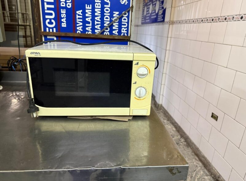 PASTELERIA FABRICA DE SANDWICHS DE MIGA