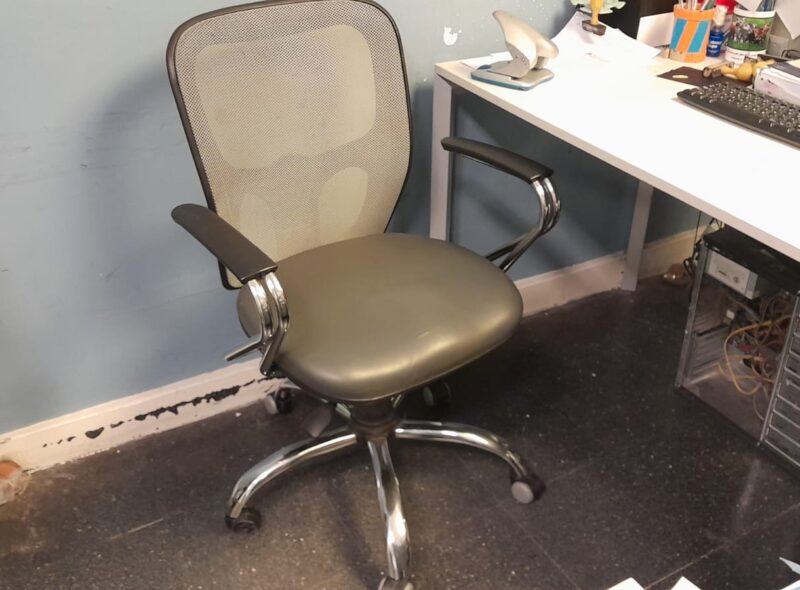 MOBILIARIO DE OFICINA POR CUENTA Y ORDEN REGISTRO AUTOMOTOR