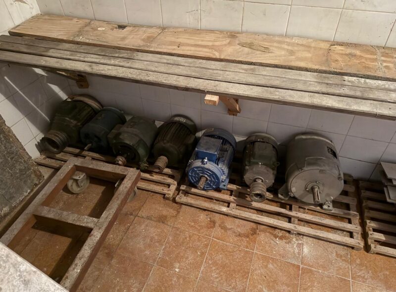 FABRICA DE TAPAS DE EMPANADAS POR RENOVACIÓN GRUPO ELECTRÓGENO MAQUINARIA CAMARAS DE FRÍO Y MÁS