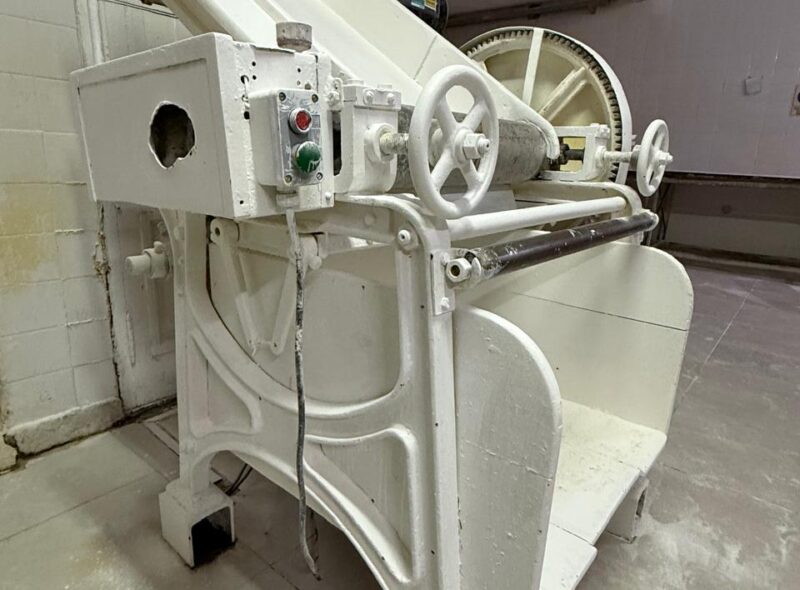 FABRICA DE TAPAS DE EMPANADAS POR RENOVACIÓN GRUPO ELECTRÓGENO MAQUINARIA CAMARAS DE FRÍO Y MÁS