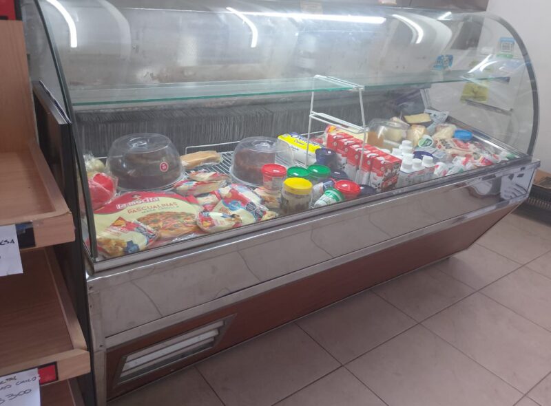 FIAMBRERIA QUESERIA TODO COMO NUEVO TRES MESES DE USO