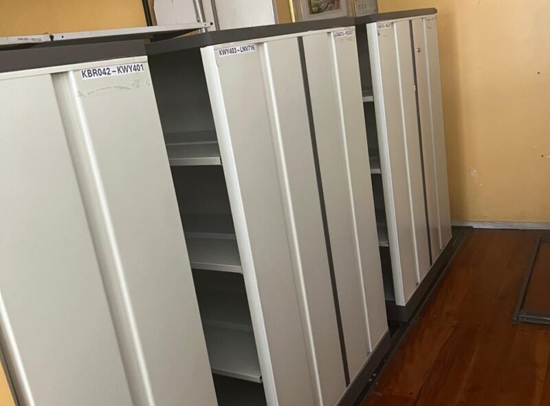 MOBILIARIO DE OFICINA POR C/O DE REGISTRO AUTOMOTOR